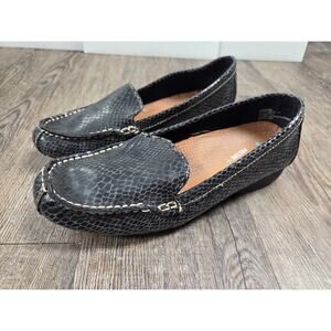 BareTraps Posture+ Womens 8.5M Ownah Loafer Flat Shoes Black Leather Snake Print